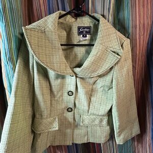 Elegant Women's Green Blazer